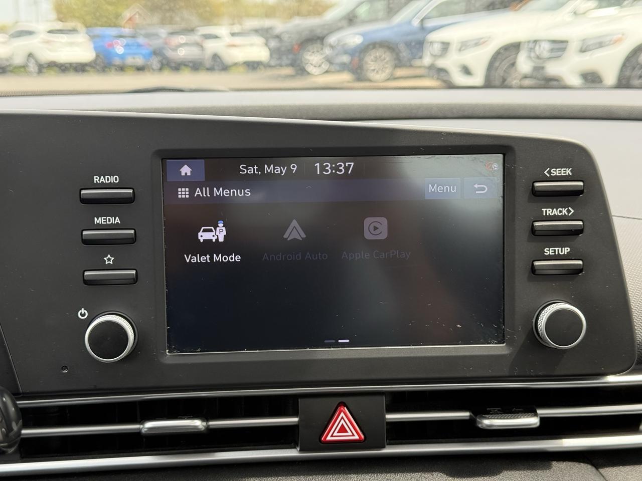 2021 Hyundai Elantra Preferred IVT w/Sun & Tech Package Photo