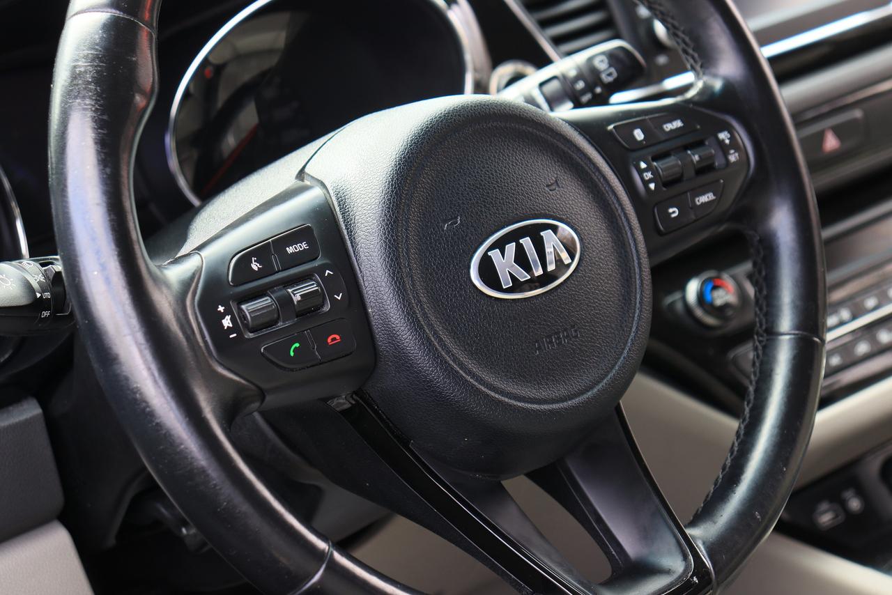 2017 Kia Sedona SX+ | Leather | CarPlay | 2 x DVD | Power Doors++ Photo