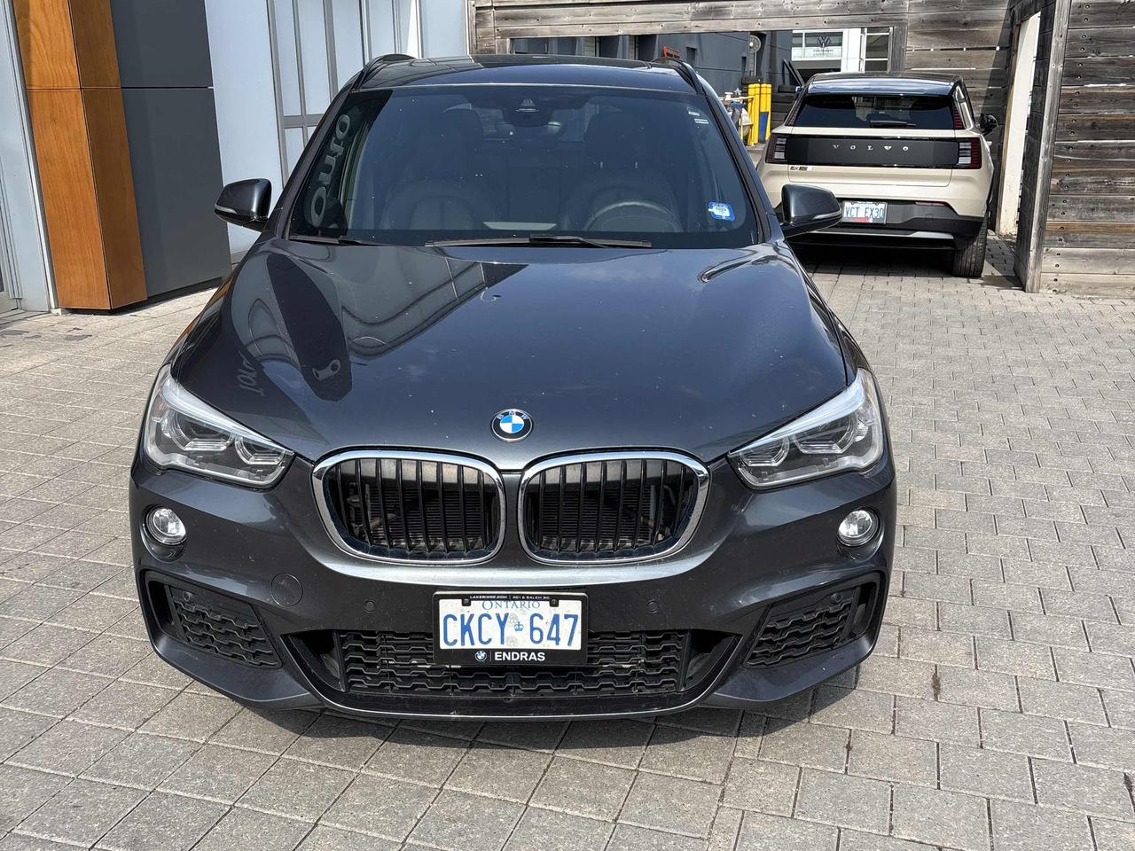 2018 BMW X1 xDrive28i | M Sport | Leather | Pano Roof | Nav ++ Photo3