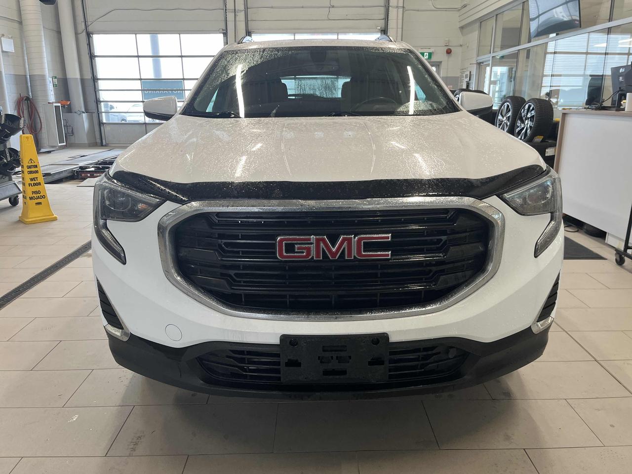 2019 GMC Terrain SLE | AWD | Pano Roof | Cam | CarPlay | Alloys ++ Photo3