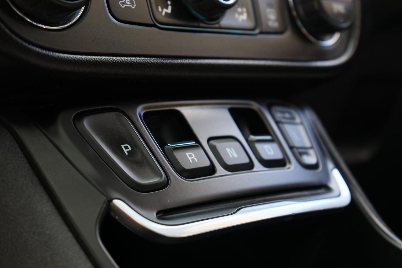 2019 GMC Terrain SLE | AWD | Pano Roof | Nav | Cam | BSM & More! Photo64
