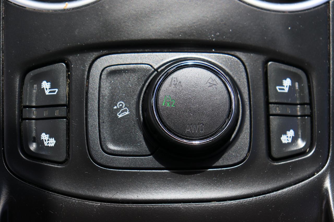 2019 GMC Terrain SLE | AWD | Pano Roof | Nav | Cam | BSM & More! Photo28