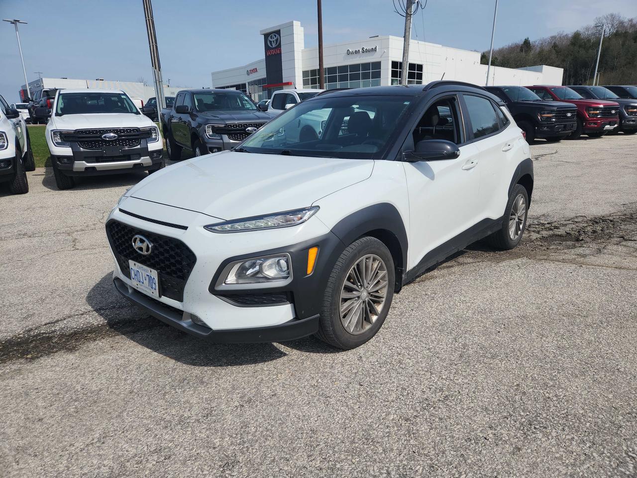 2019 Hyundai KONA Preferred | AWD | Two-Tone Roof | Cam | BSM | Photo