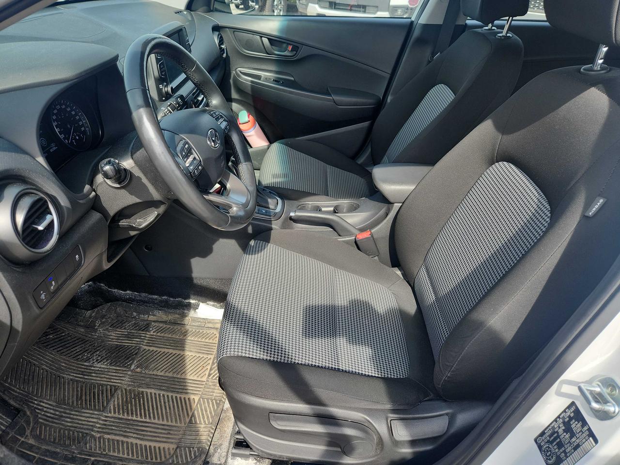 2019 Hyundai KONA Preferred | AWD | Two-Tone Roof | Cam | BSM & More Photo20