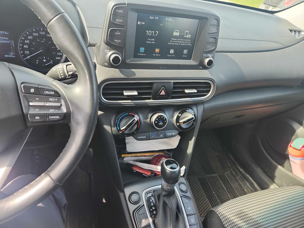 2019 Hyundai KONA Preferred | AWD | Two-Tone Roof | Cam | BSM & More Photo22