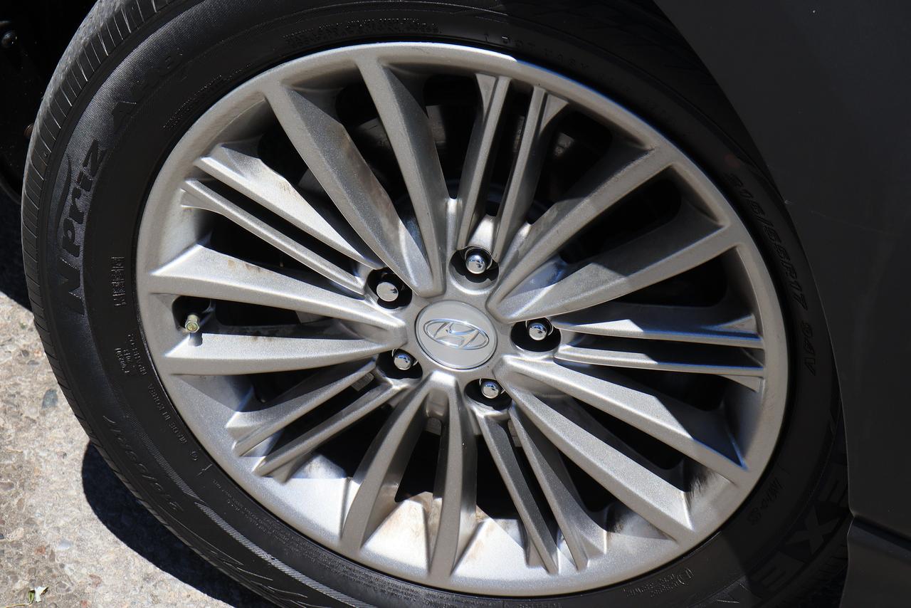 2019 Hyundai KONA Preferred | AWD | Two-Tone Roof | Cam | BSM & More Photo