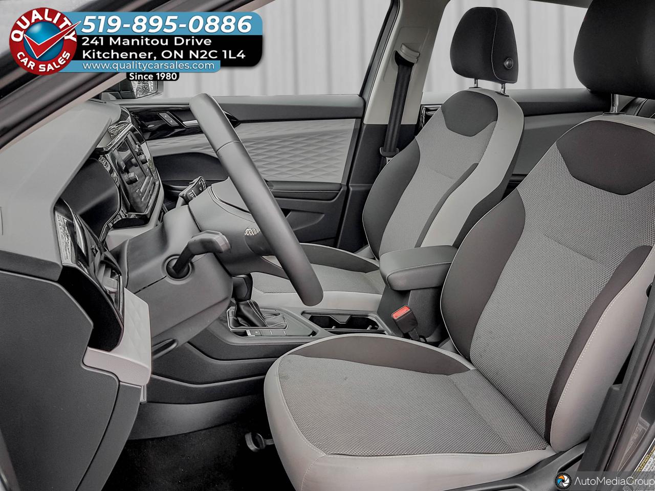 2024 Volkswagen Taos Trendline *HEATED SEATS* Photo