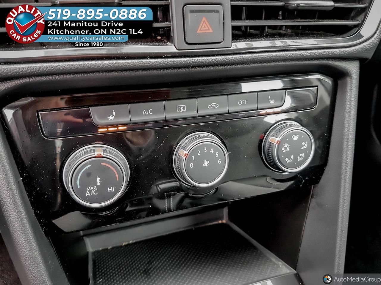 2024 Volkswagen Taos Trendline *HEATED SEATS* Photo