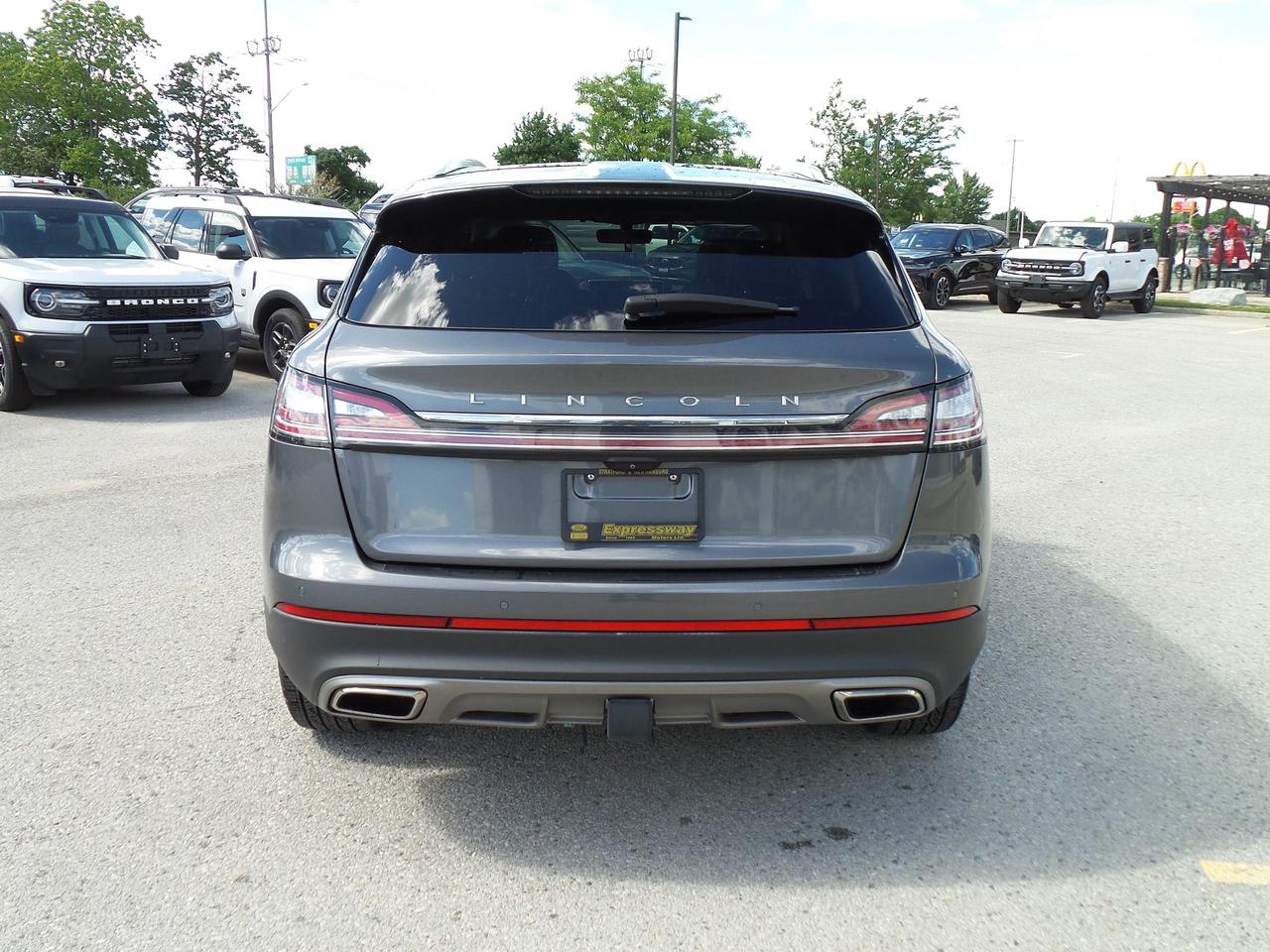 2022 Lincoln Nautilus ULTIMATE PACK! JET PACK! 20" RIMS, PANO ROOF! AWD! Photo