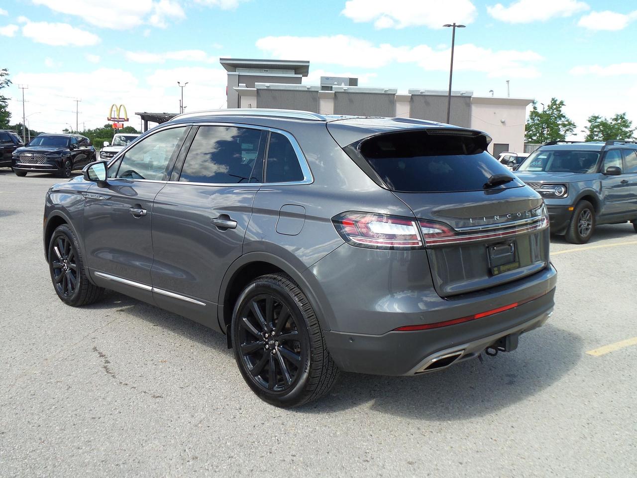 2022 Lincoln Nautilus ULTIMATE PACK! JET PACK! 20" RIMS, PANO ROOF! AWD! Photo