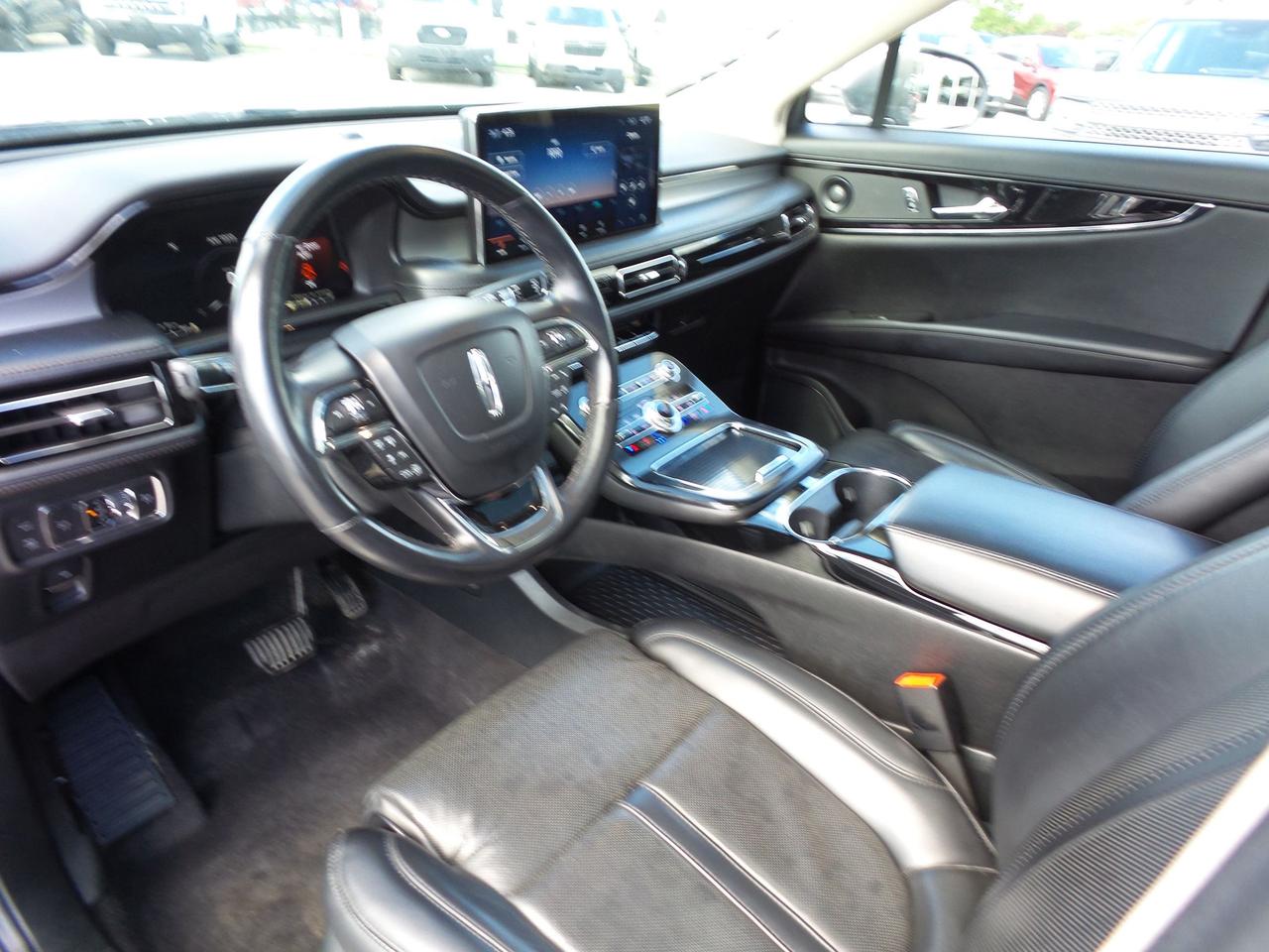 2022 Lincoln Nautilus ULTIMATE PACK! JET PACK! 20" RIMS, PANO ROOF! AWD! Photo