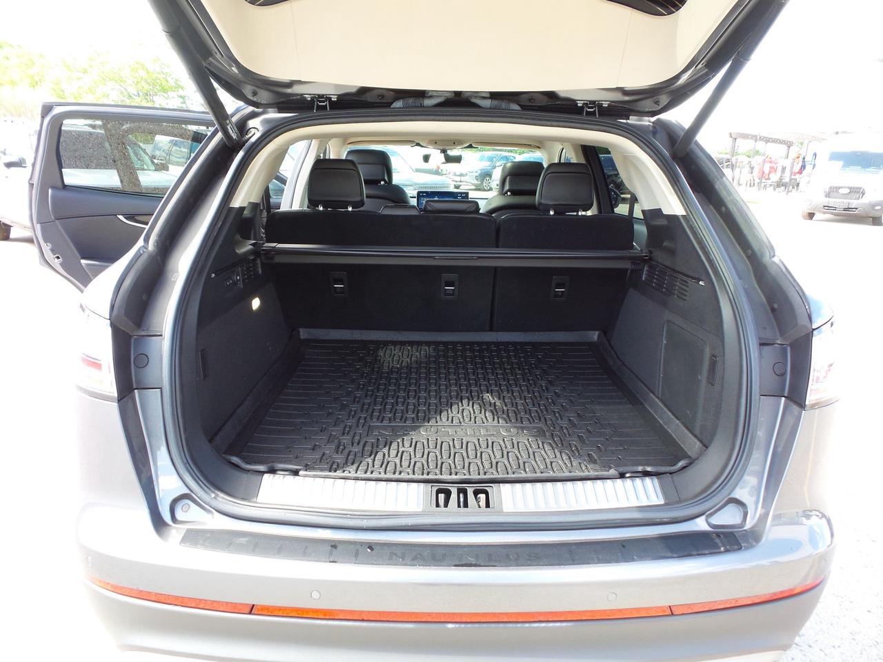 2022 Lincoln Nautilus ULTIMATE PACK! JET PACK! 20" RIMS, PANO ROOF! AWD! Photo