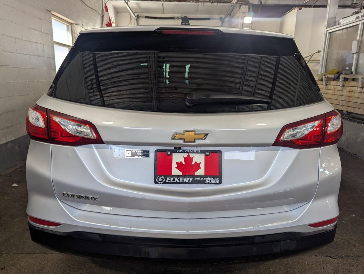 2021 Chevrolet Equinox LS WITH APPLE CARPLAY!! Photo