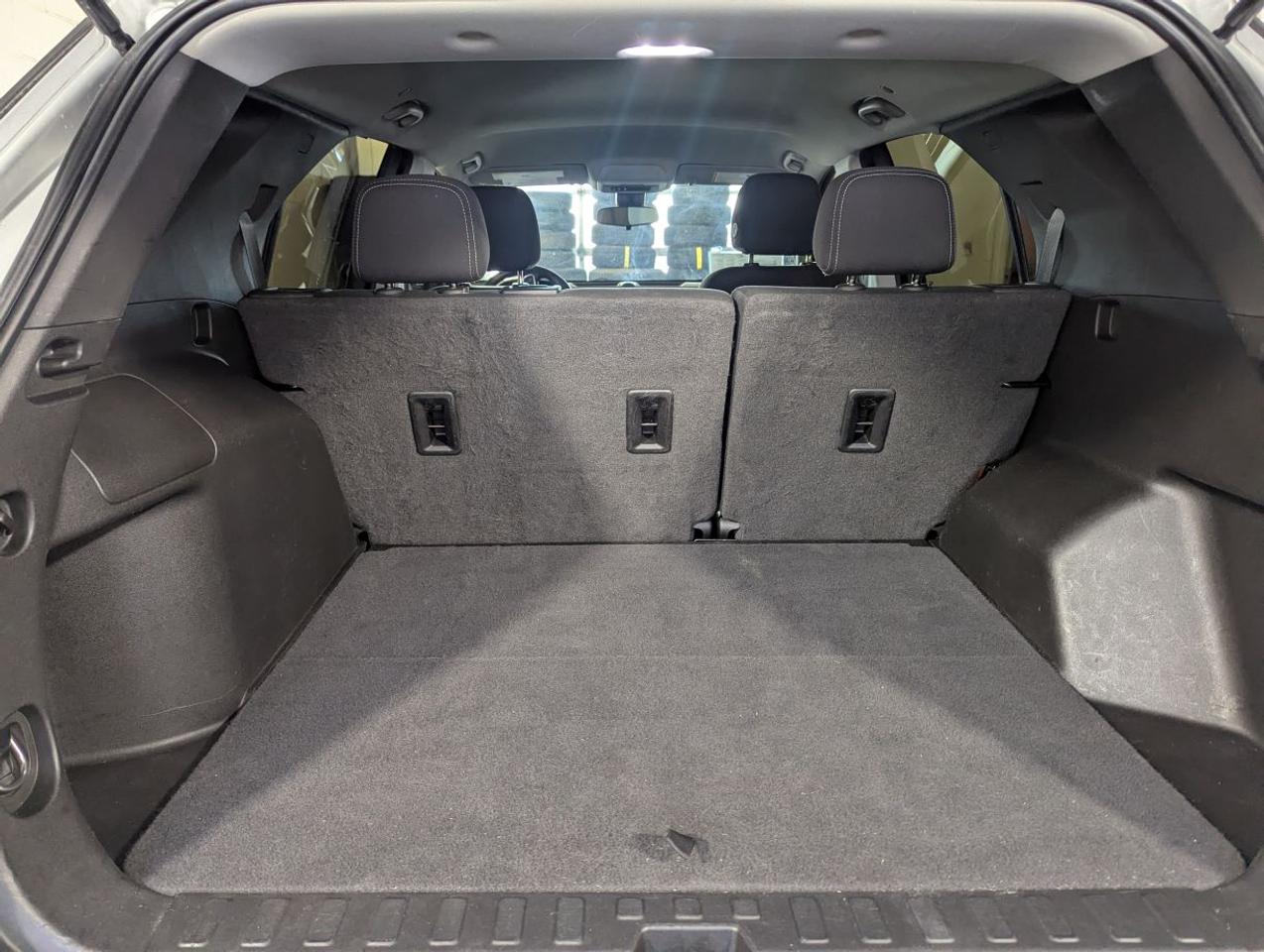 2021 Chevrolet Equinox LS WITH APPLE CARPLAY!! Photo