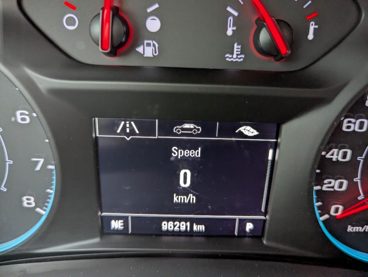 2021 Chevrolet Equinox LS WITH APPLE CARPLAY!! Photo