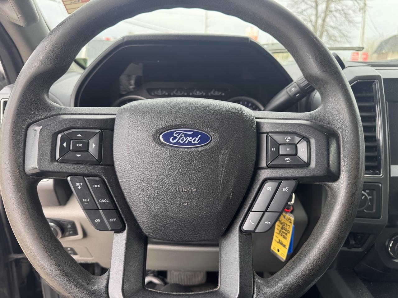 2020 Ford SUPER DUTY F-250 SRW XLT Photo