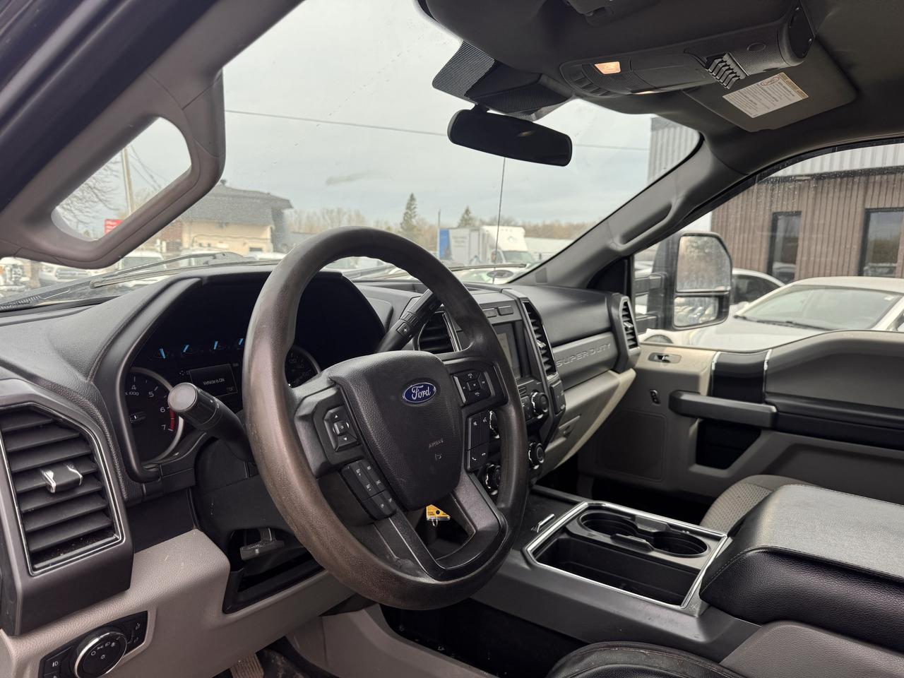 2020 Ford SUPER DUTY F-250 SRW XLT Photo