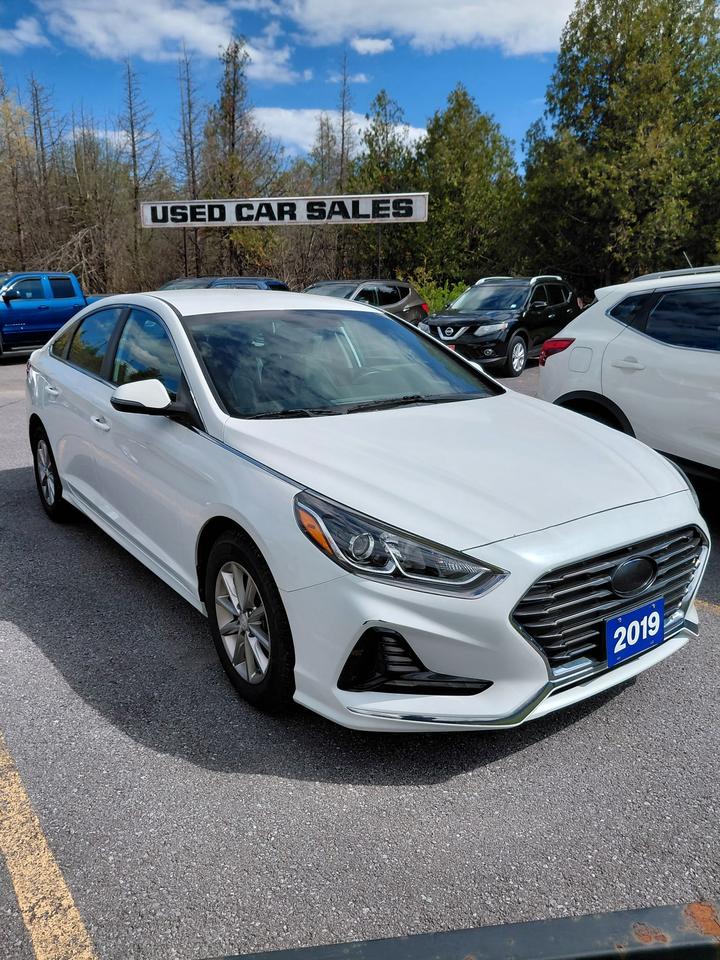 2019 Hyundai Sonata ESSENTIAL - Photo #1