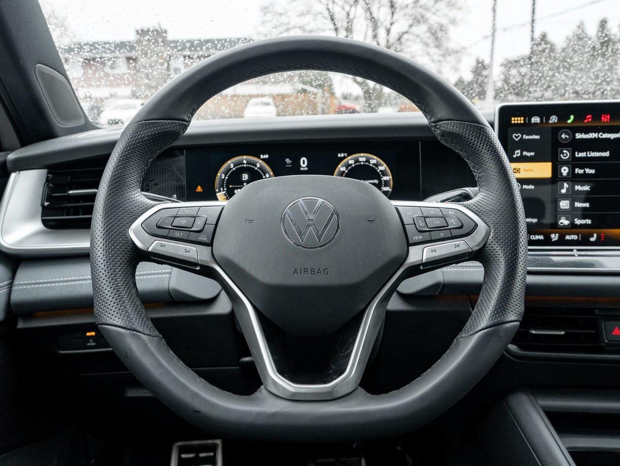 2026 Volkswagen Tiguan Comfortline R-Line Black Edition Photo
