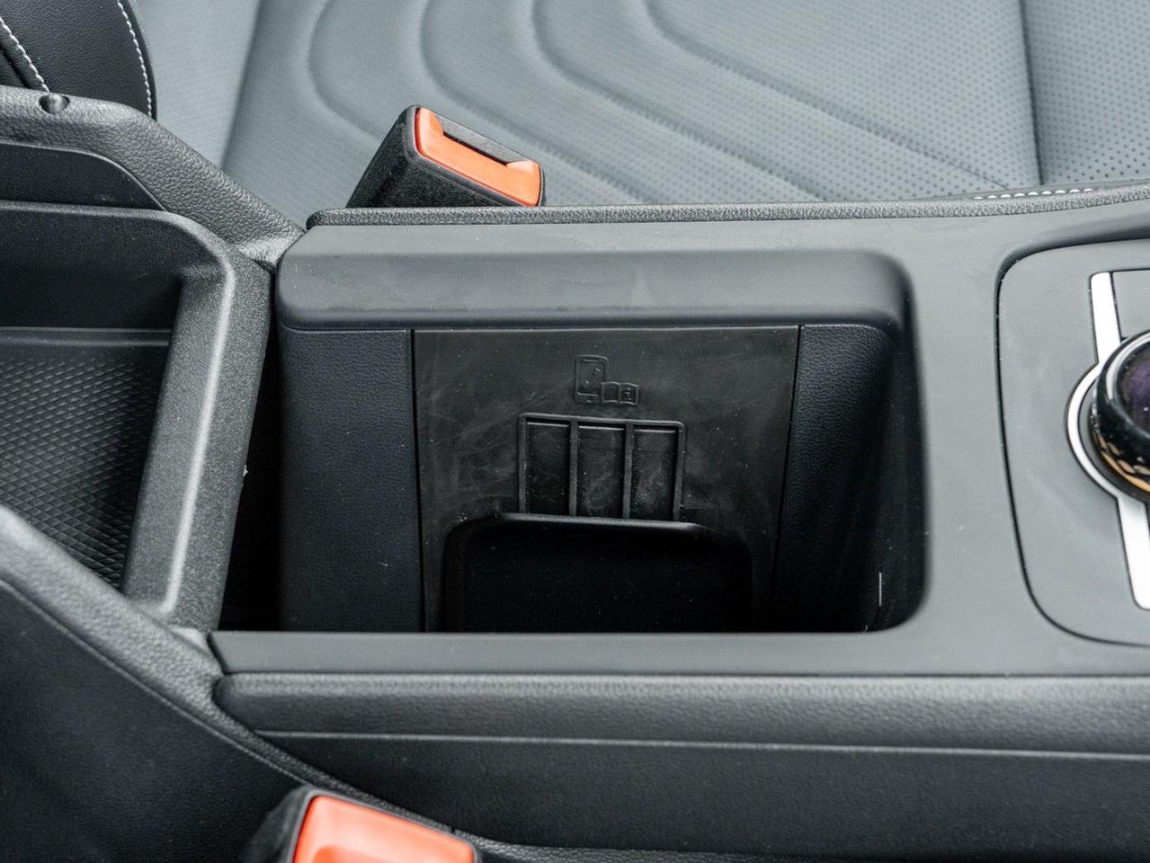 2026 Volkswagen Tiguan Comfortline R-Line Black Edition Photo