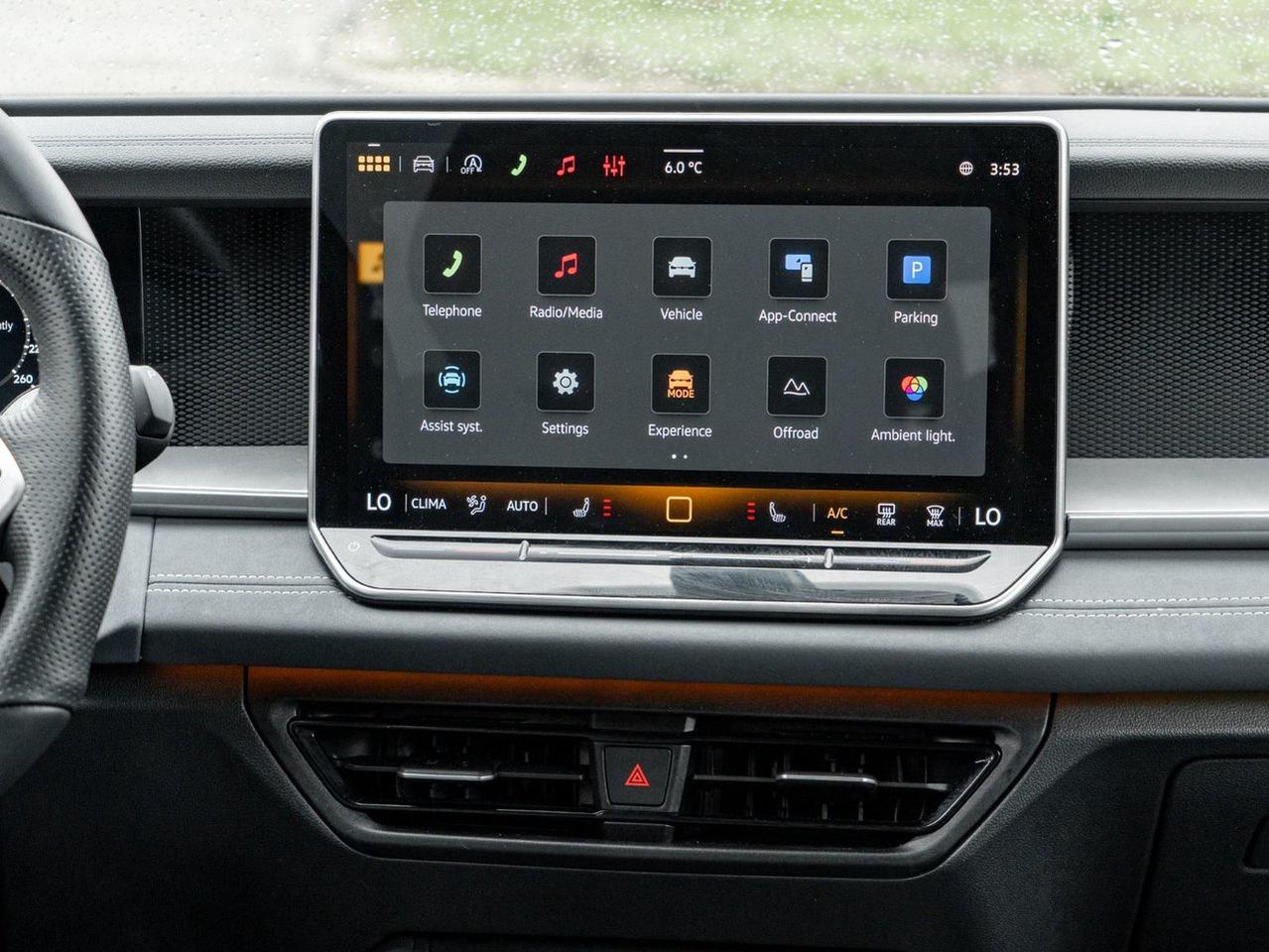 2026 Volkswagen Tiguan Comfortline R-Line Black Edition Photo