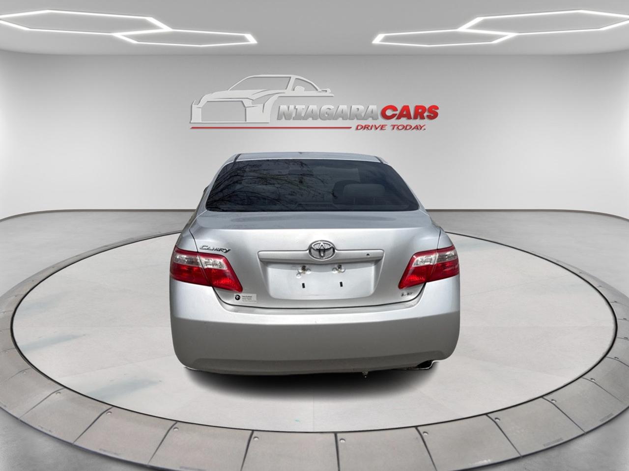 2009 Toyota Camry XLE Photo