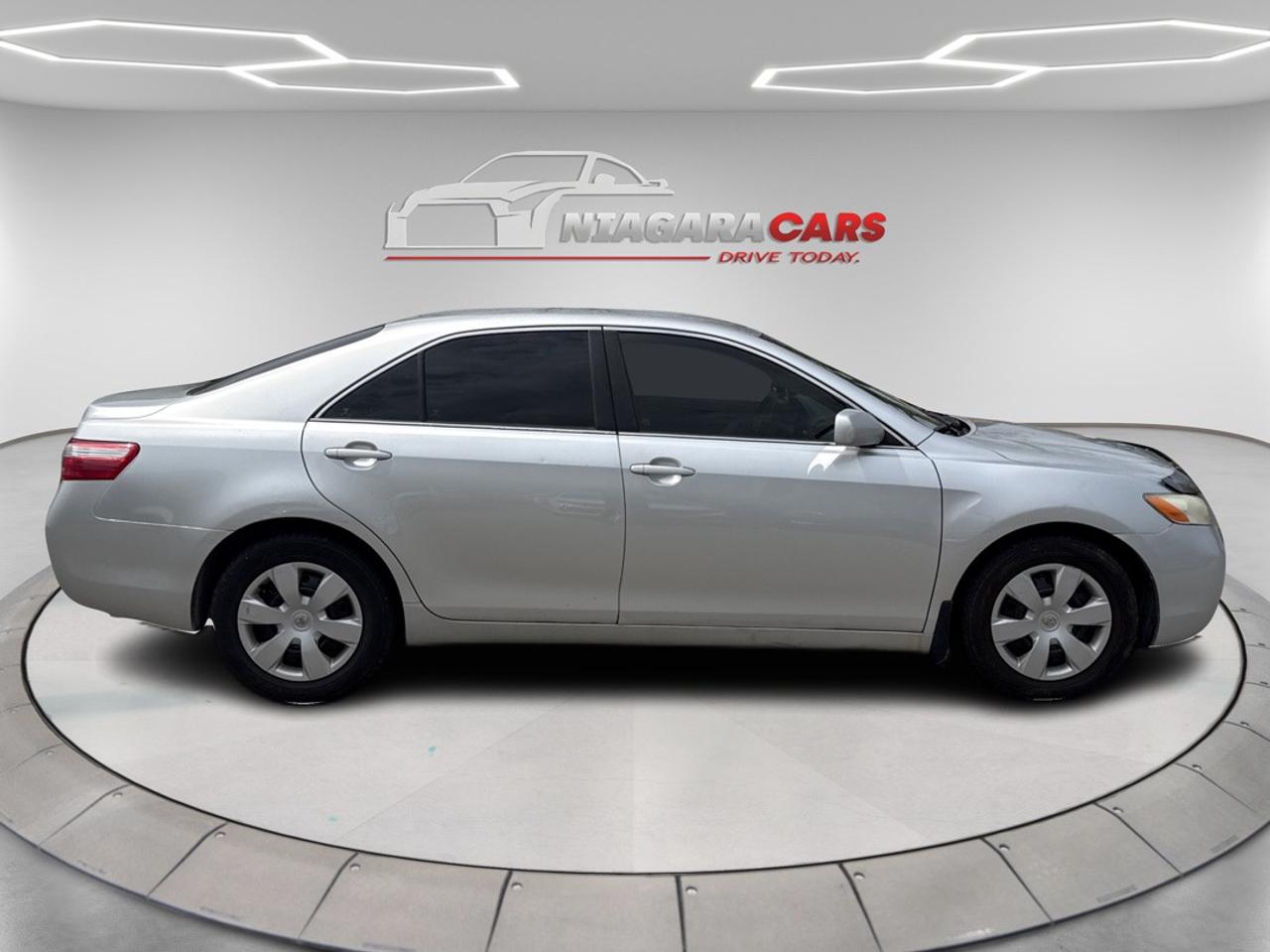 2009 Toyota Camry XLE Photo