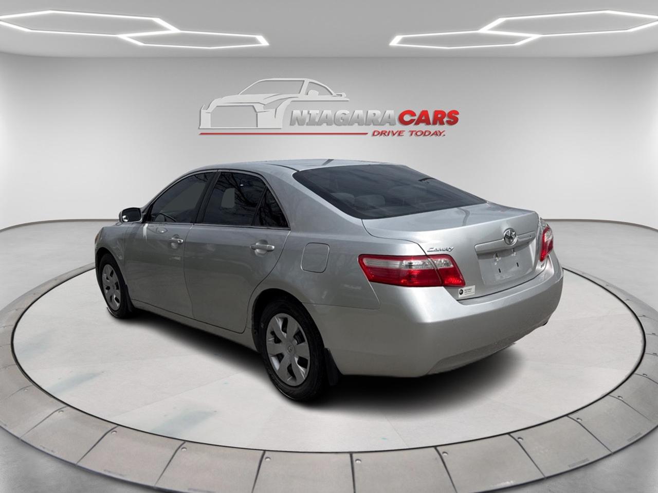 2009 Toyota Camry XLE Photo