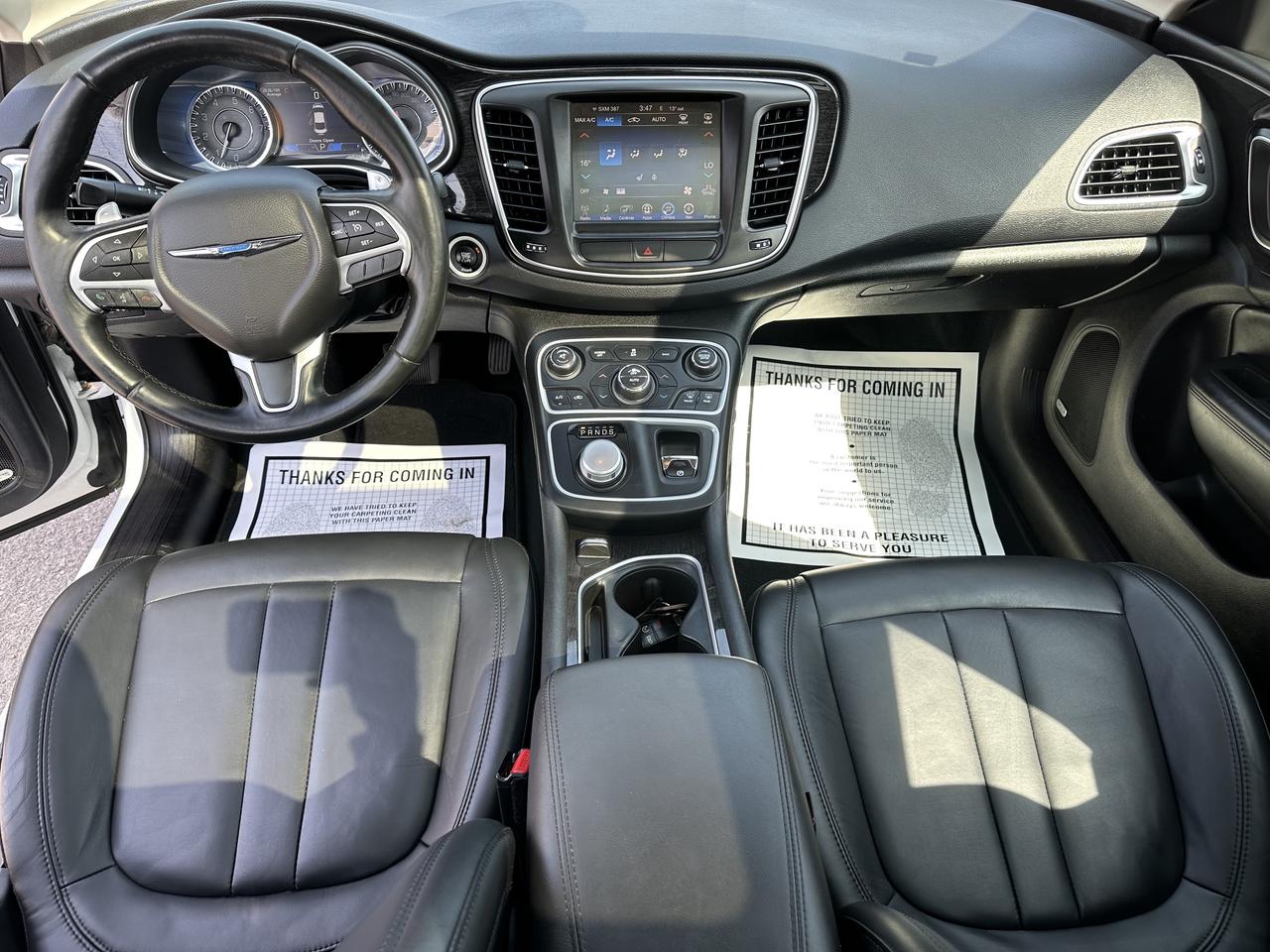 2016 Chrysler 200 C Photo