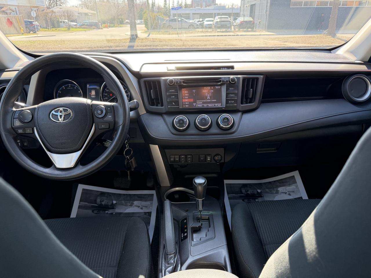 2018 Toyota RAV4 LE Photo