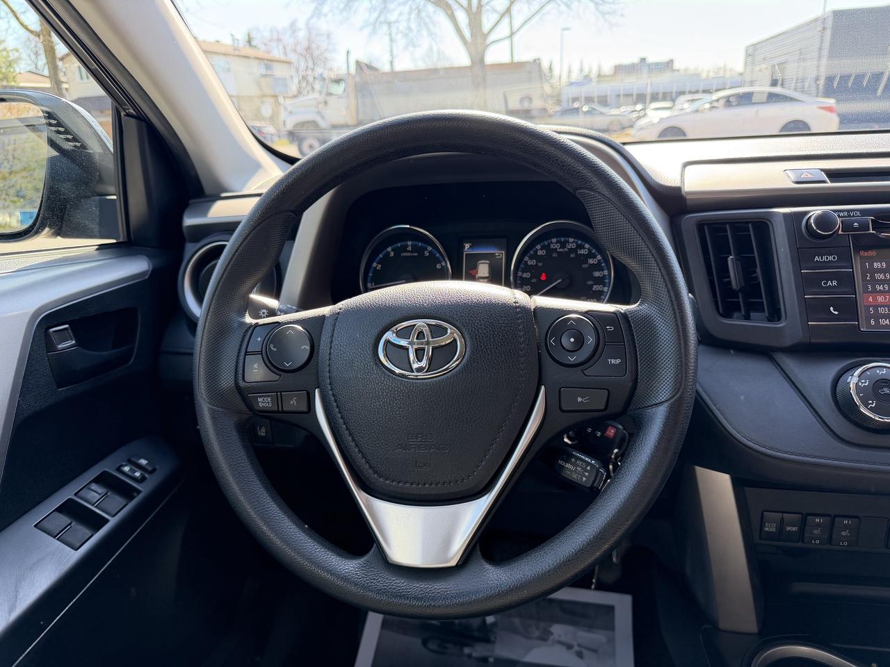2018 Toyota RAV4 LE Photo