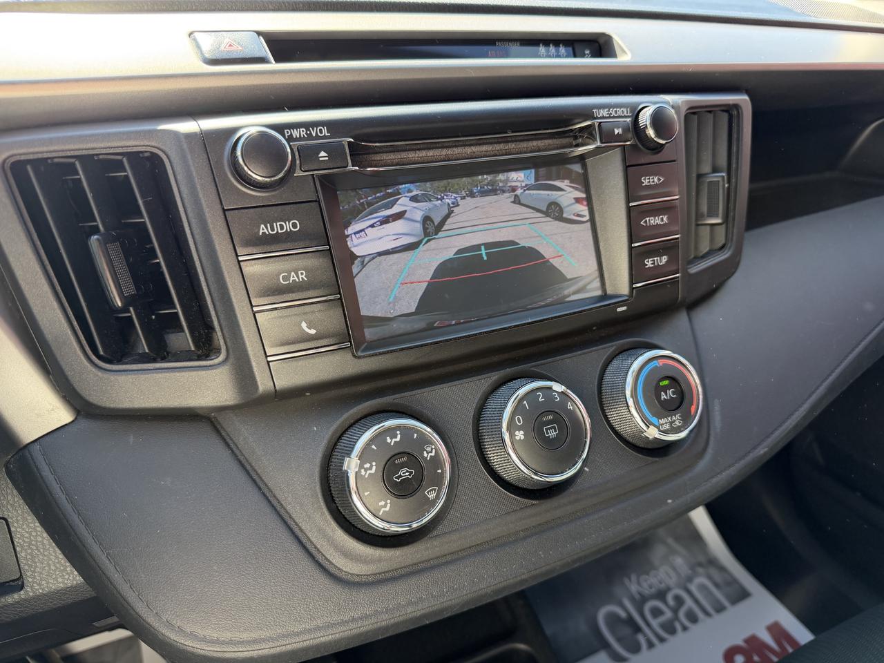 2018 Toyota RAV4 LE Photo