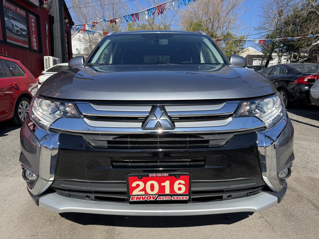 2016 Mitsubishi Outlander TOURING EDITION AWD Photo