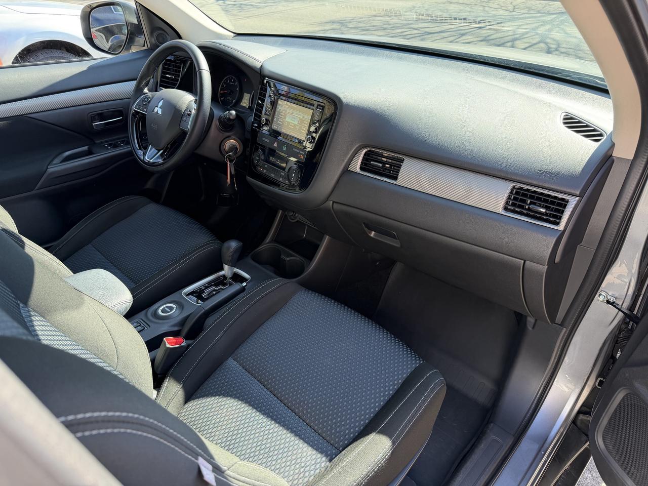 2016 Mitsubishi Outlander TOURING EDITION AWD Photo