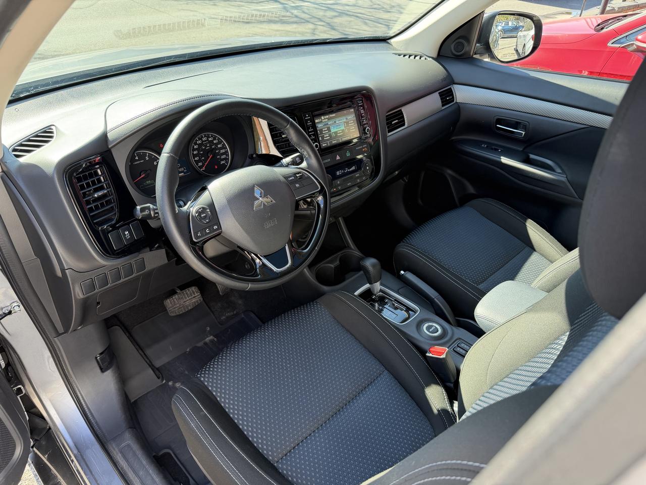2016 Mitsubishi Outlander TOURING EDITION AWD Photo