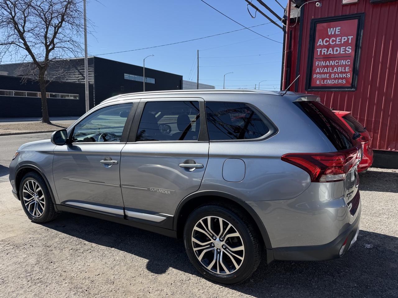 2016 Mitsubishi Outlander TOURING EDITION AWD Photo