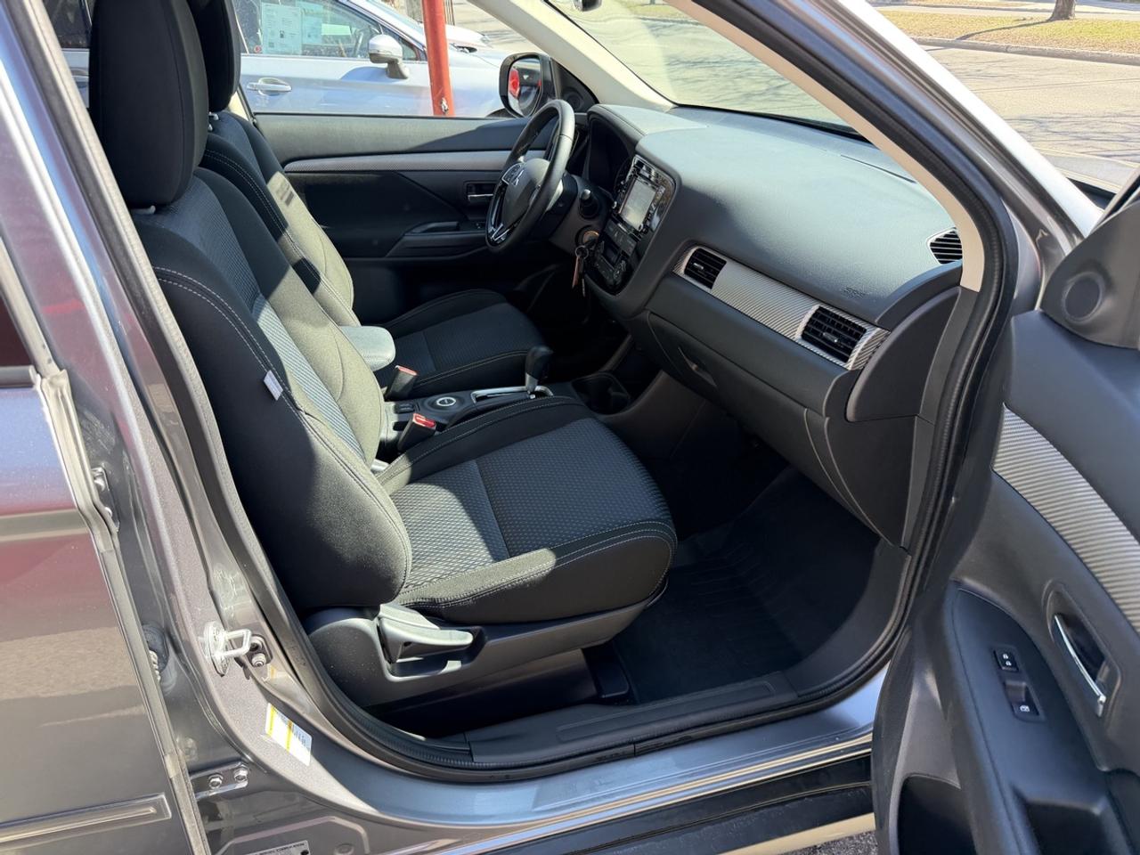 2016 Mitsubishi Outlander TOURING EDITION AWD Photo