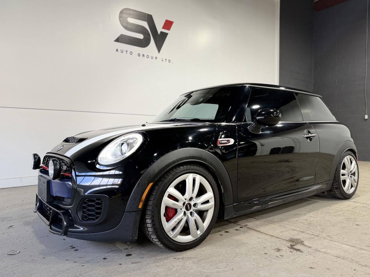 2018 MINI 3-Door John Cooper Works Photo0