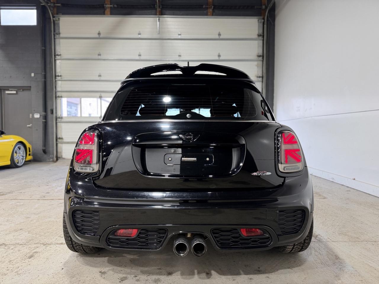 2018 MINI 3-Door John Cooper Works Photo