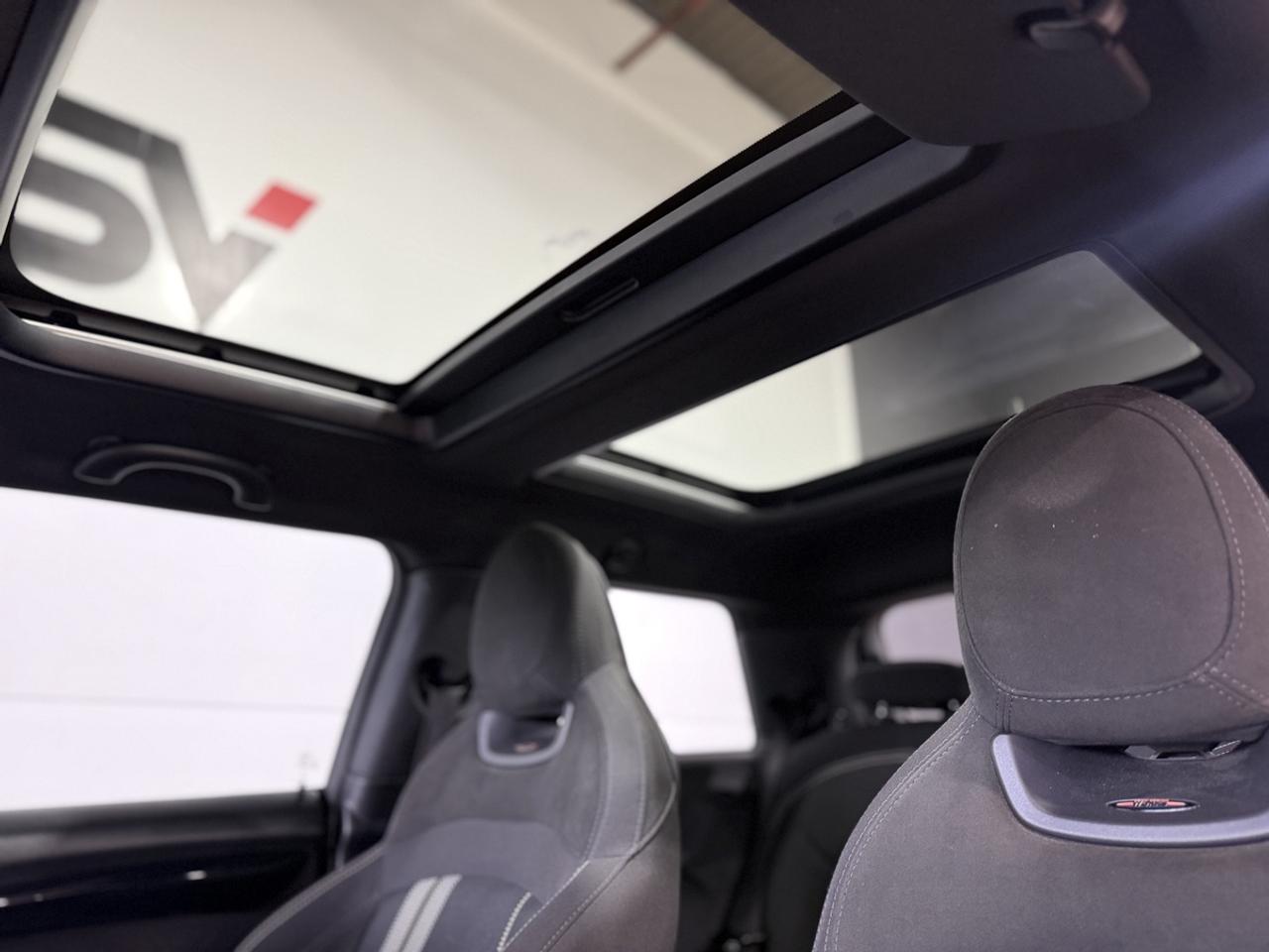 2018 MINI 3-Door John Cooper Works Photo