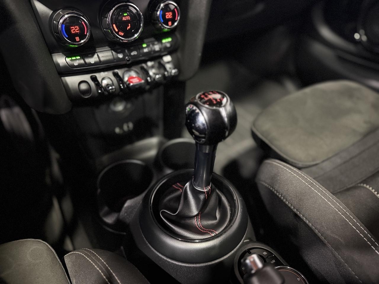 2018 MINI 3-Door John Cooper Works Photo