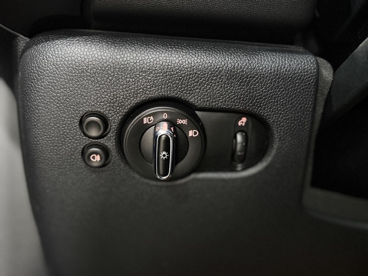 2018 MINI 3-Door John Cooper Works Photo