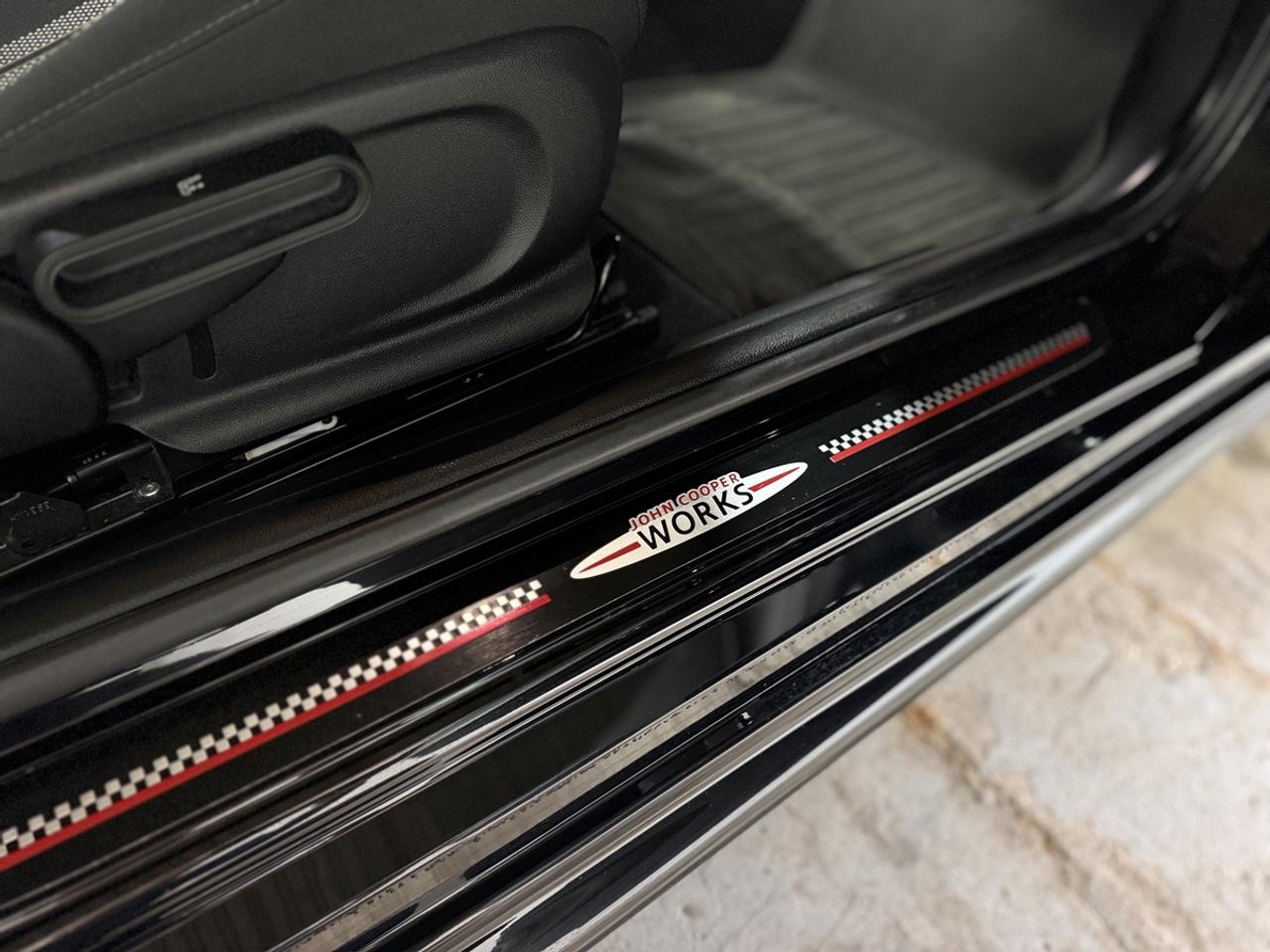 2018 MINI 3-Door John Cooper Works Photo