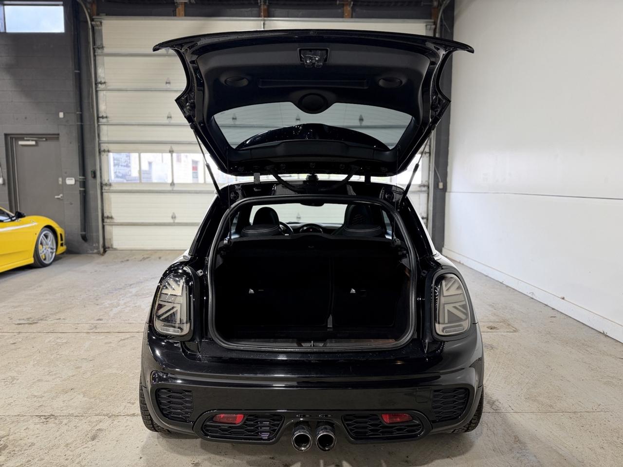 2018 MINI 3-Door John Cooper Works Photo