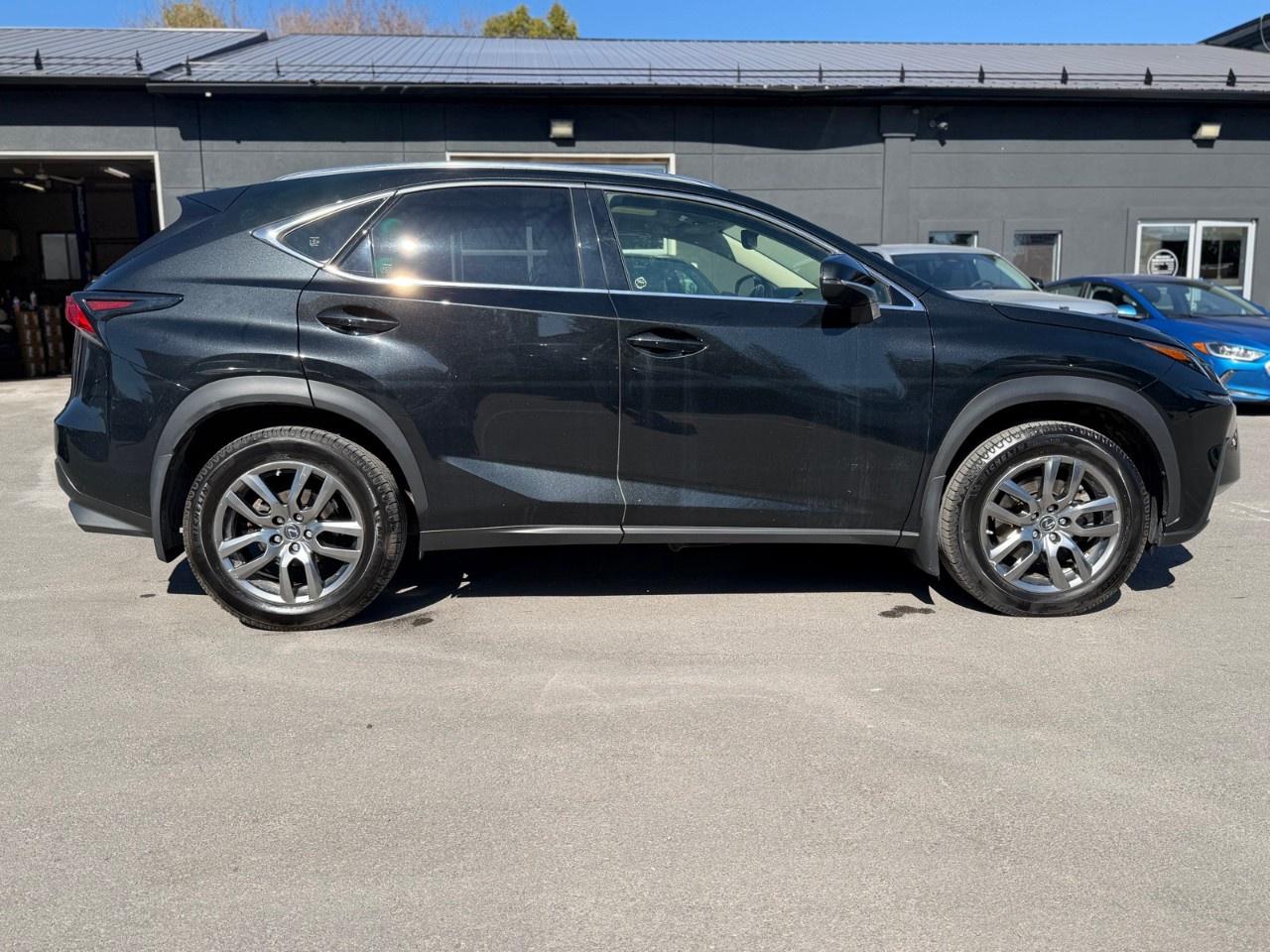 2021 Lexus NX NX 300 AWD Photo4