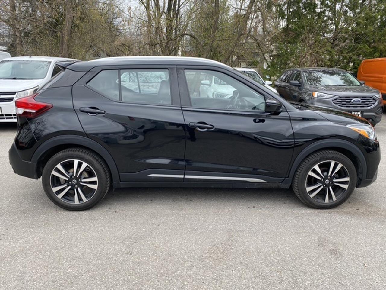 2020 Nissan Kicks SR FWD Photo