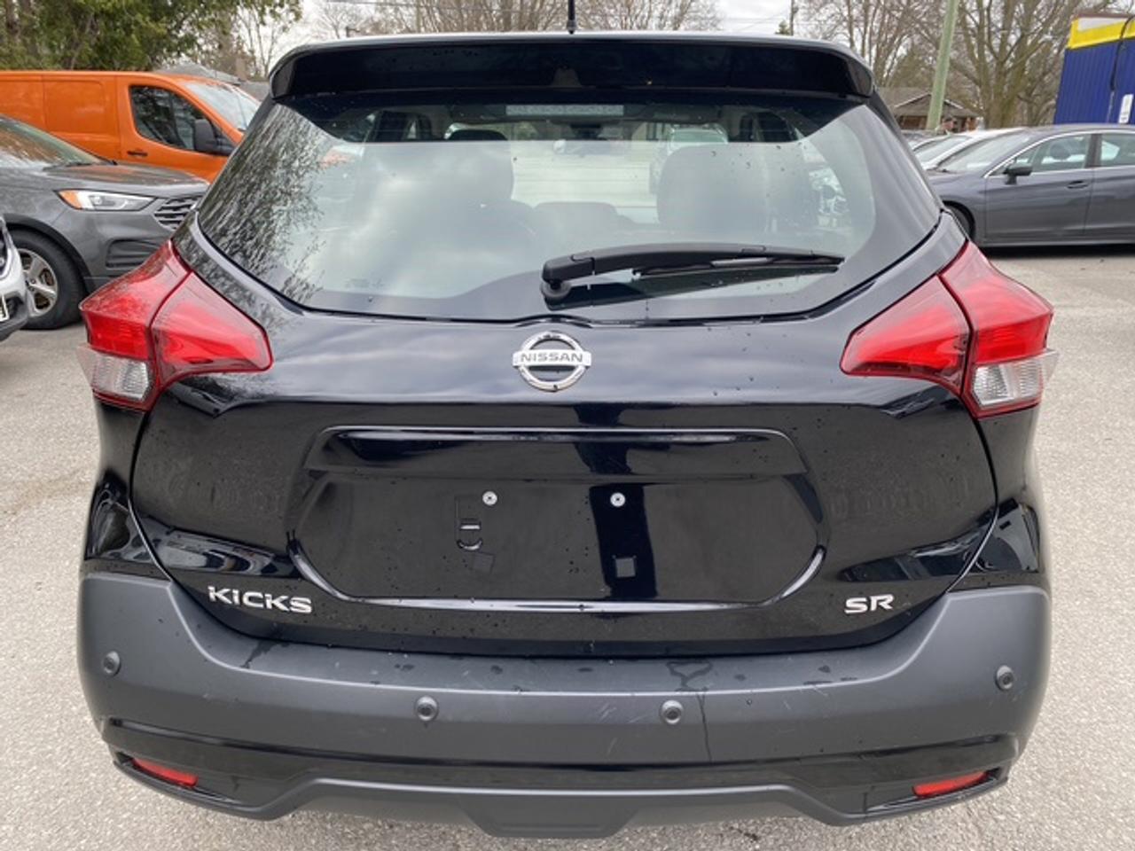 2020 Nissan Kicks SR FWD Photo
