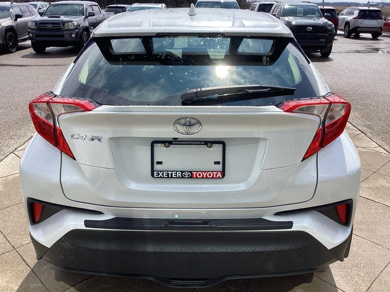 2022 Toyota C-HR XLE Premium FWD Photo