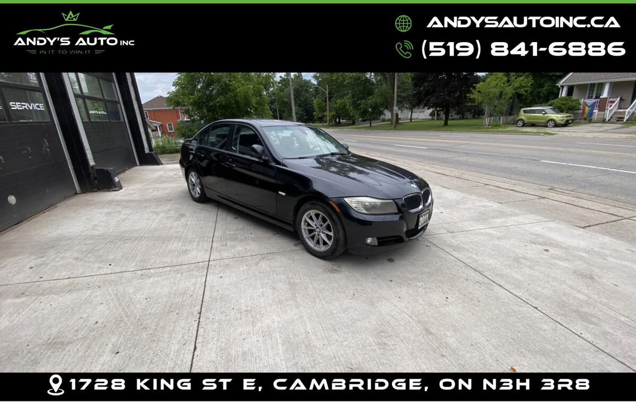 2011 BMW 3-Series ! LEATHER ! SUNROOF ! REAR WHEEL ! MANUAL 323i  LEATHER ! SUNROOF ! REAR WHEEL ! MANUAL Photo