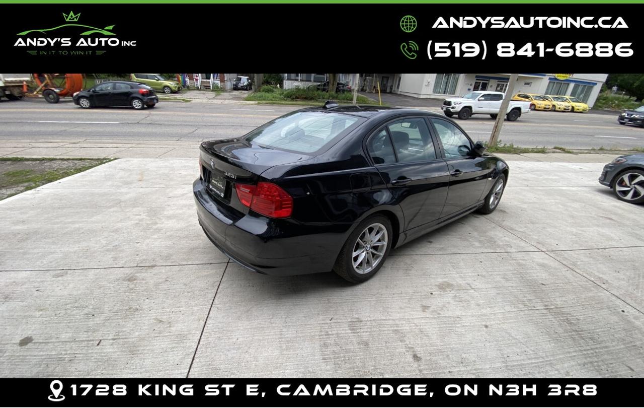 2011 BMW 3-Series ! LEATHER ! SUNROOF ! REAR WHEEL ! MANUAL 323i  LEATHER ! SUNROOF ! REAR WHEEL ! MANUAL Photo